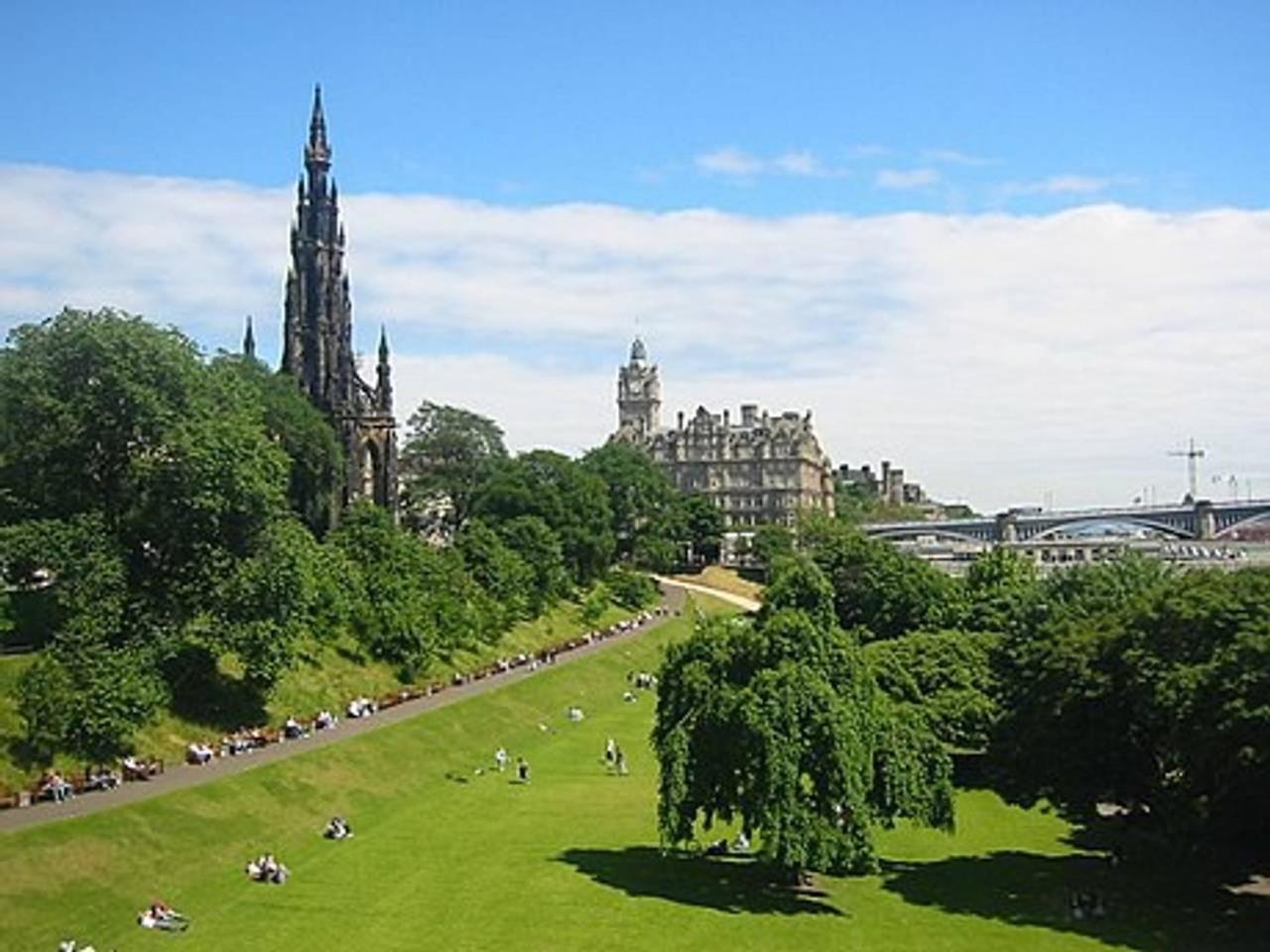 Guestready - Stylishly Presented City Centre Ap Edimburgo Exterior foto